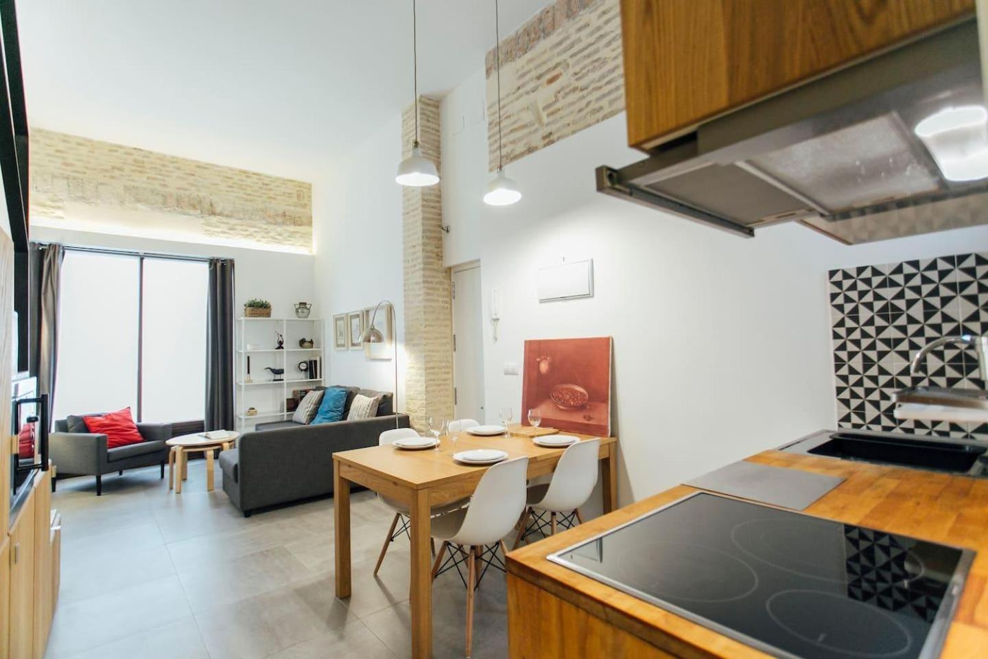 Amplio Apartamento De Diseno Precioso De Estilo Sevillano En Pleno Centro Εξωτερικό φωτογραφία