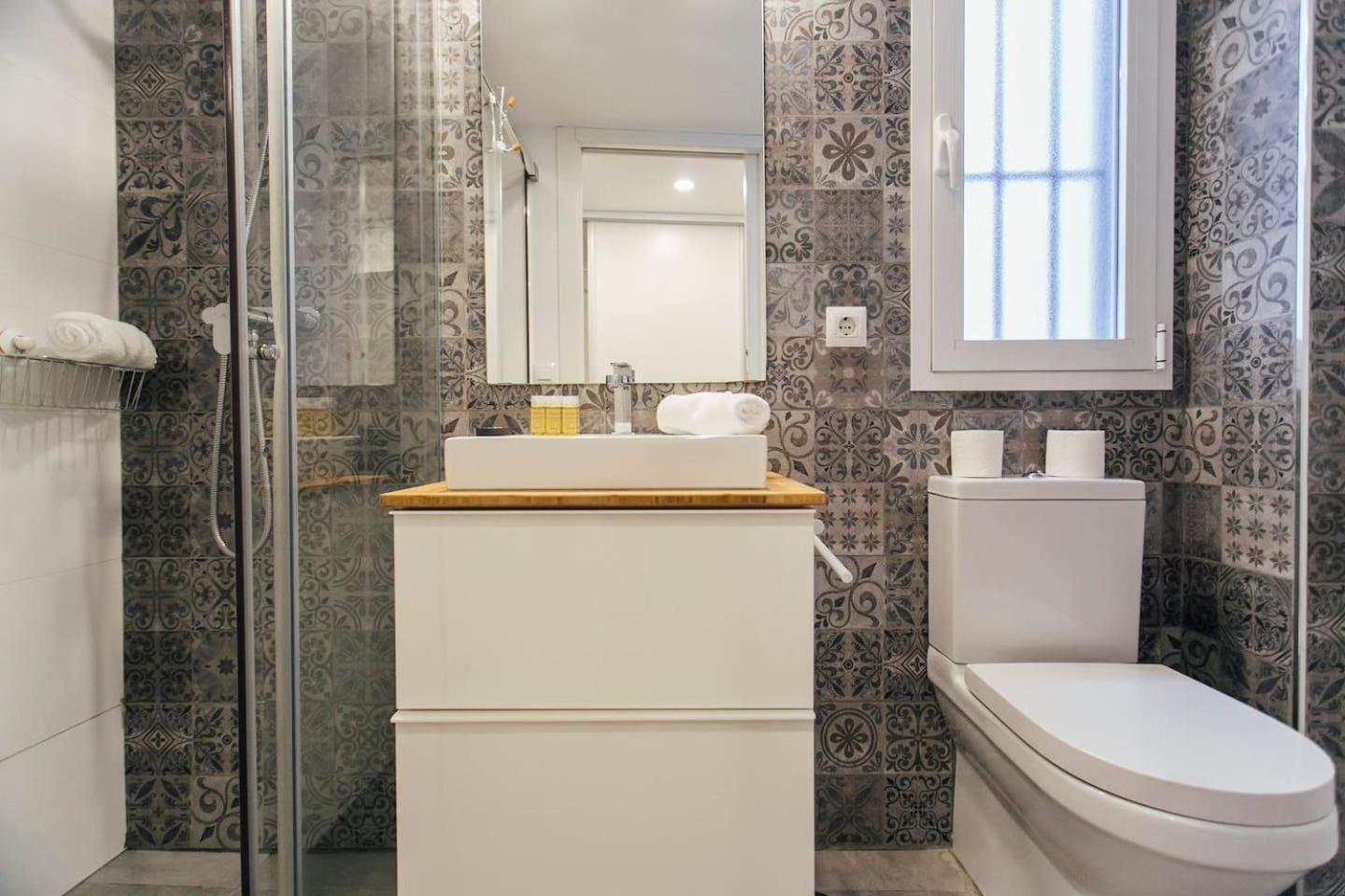 Amplio Apartamento De Diseno Precioso De Estilo Sevillano En Pleno Centro Εξωτερικό φωτογραφία